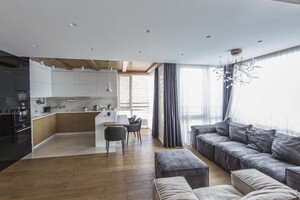 Продается 3-комнатная квартира 105 кв. м в Киеве, ул. Анатолия Петрицкого