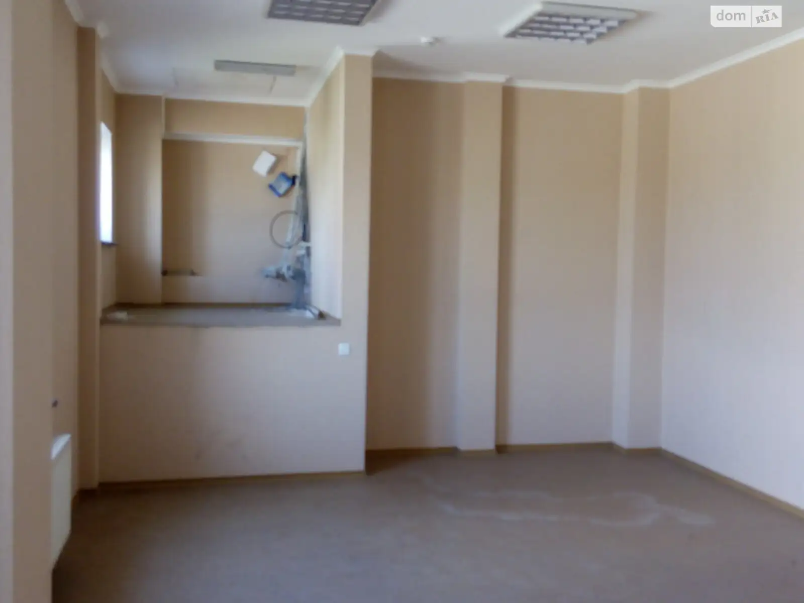 Сдается в аренду офис 100 кв. м в бизнес-центре, цена: 11000 грн - фото 1