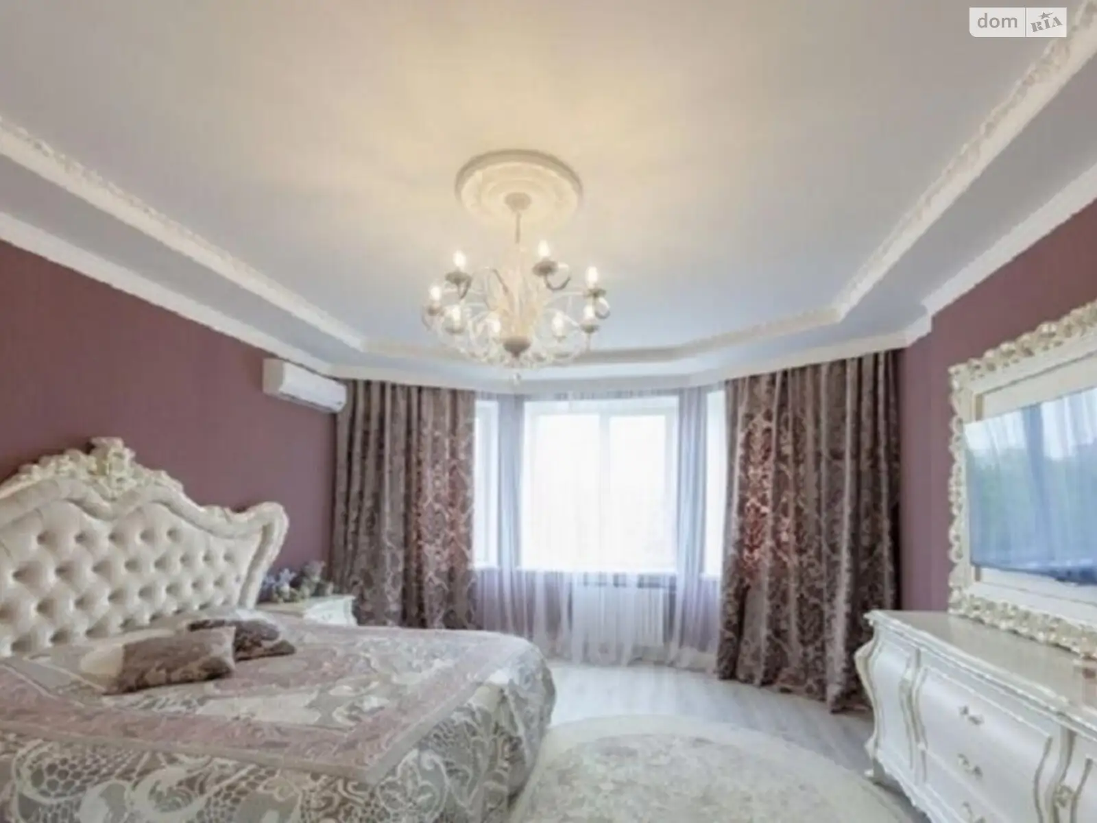 Продается 1-комнатная квартира 110 кв. м в Киеве, спуск Николая Амосова, 4 - фото 1