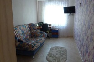 Продается 3-комнатная квартира 60 кв. м в Днепре, Жукова