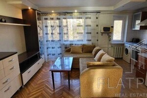 Продается 2-комнатная квартира 43 кв. м в Киеве, пер. Василия Жуковского