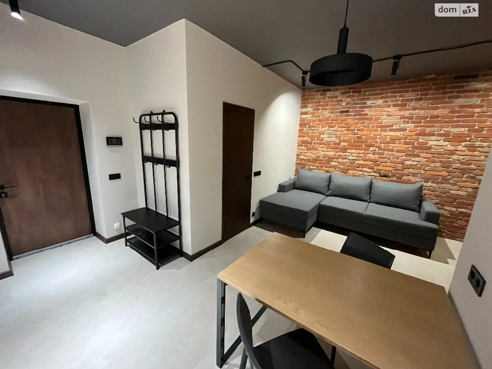Здається в оренду 1-кімнатна квартира 30 кв. м у Ужгороді, цена: 400 $