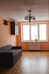 Сдается в аренду одноэтажный дом 160 кв. м с гаражом, цена: 20000 грн