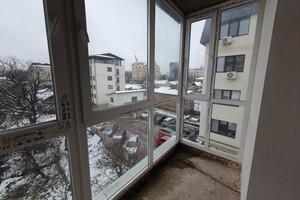 Продається 2-кімнатна квартира 69.2 кв. м у Тернополі, вул. Замонастирська