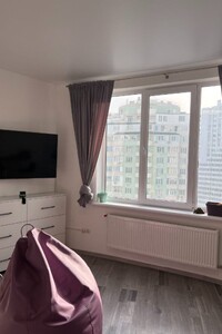 Продается 1-комнатная квартира 31 кв. м в Одессе, ул. Люстдорфская дорога