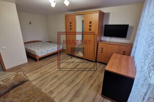Сниму квартиру в Зенькове долгосрочно