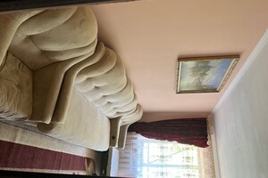 Сдается в аренду 2-комнатная квартира 50 кв. м в Черновцах, цена: 300 $