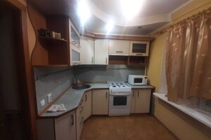 Довгострокова оренда квартири, Запоріжжя, р‑н. Дніпровський (Ленінський), Сергія Синенка (Кремлівська) вулиця