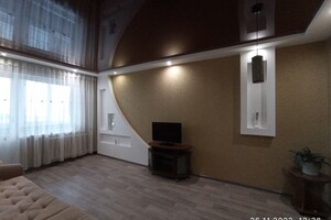 Сдается в аренду 2-комнатная квартира 48.6 кв. м в Кривом Роге, цена: 6000 грн