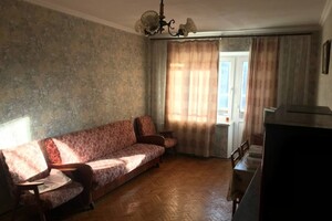 Сдается в аренду 3-комнатная квартира 58 кв. м в Вышгороде, Мазепы проспект