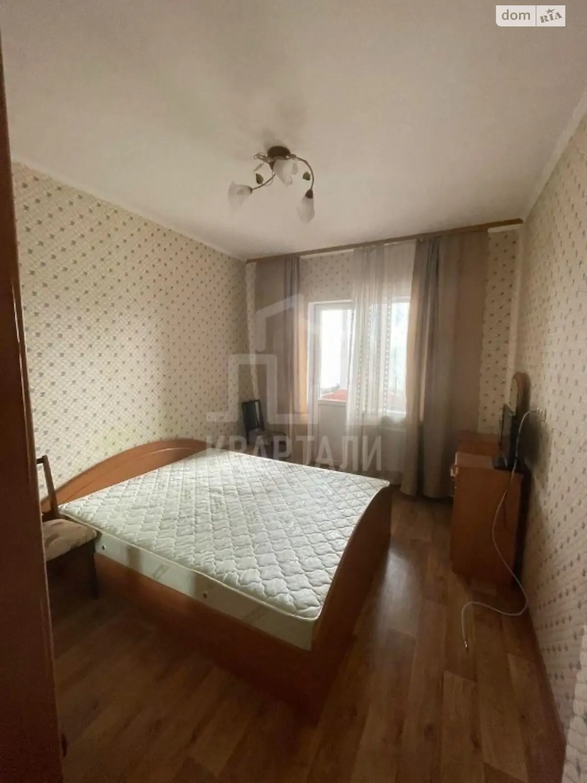 Продается 1-комнатная квартира 48 кв. м в Киеве, Харьковское шоссе, 19Б - фото 1
