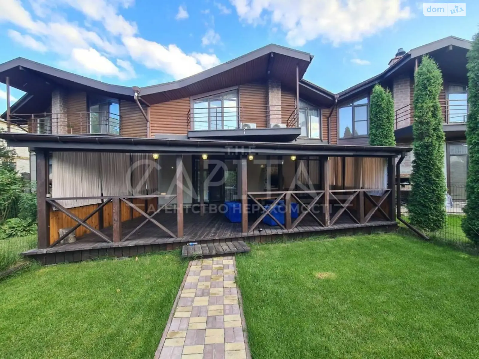 Продается дом на 2 этажа 140 кв. м с верандой, цена: 175000 $ - фото 1