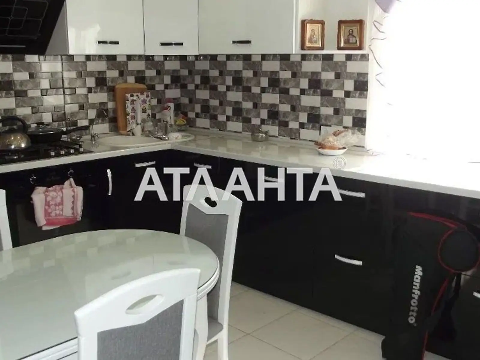 Продается дом на 2 этажа 117 кв. м с камином, цена: 58000 $