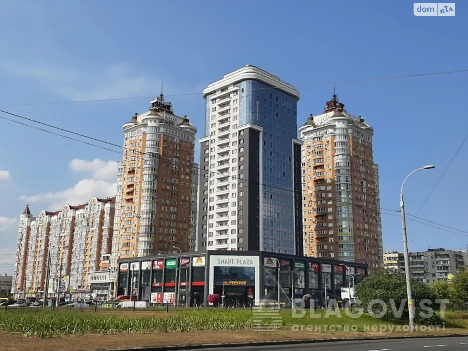 Продается 1-комнатная квартира 56 кв. м в Киеве, ул. Левка Лукьяненко, 21-19 - фото 1