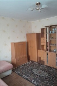 Сдается в аренду 1-комнатная квартира 30 кв. м в Чернигове, ул. Самострова Игоря