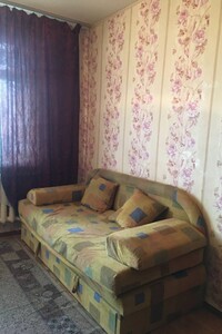 Сдается в аренду 1-комнатная квартира 25 кв. м в Киеве, ул. Семьи Сосниных
