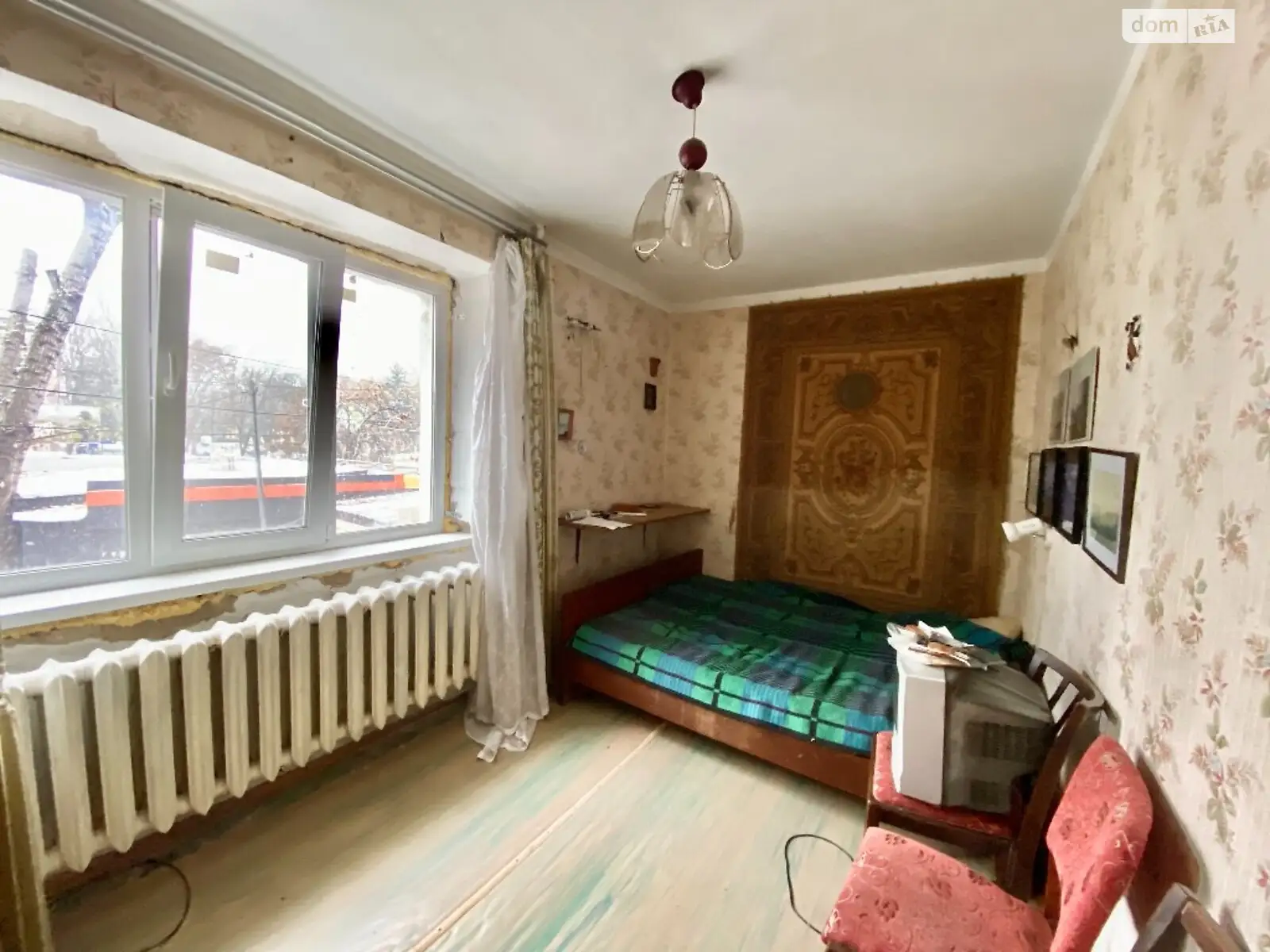 Продається 2-кімнатна квартира 46 кв. м у Одесі, вул. Героїв Крут
