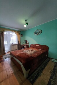 Продается 2-комнатная квартира 52 кв. м в Бориславе, Коваліва
