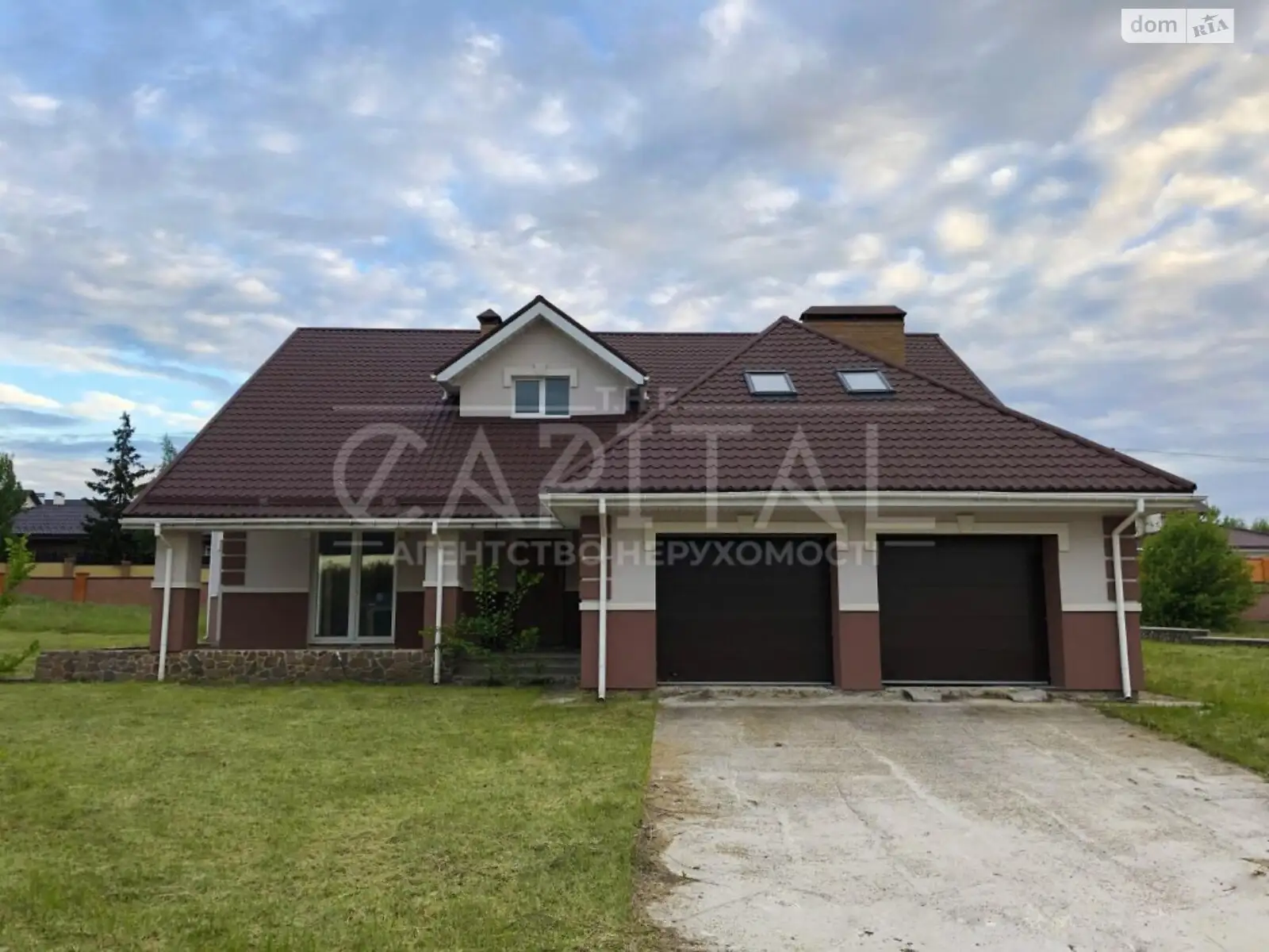 Продается дом на 2 этажа 378 кв. м с камином, цена: 777000 $ - фото 1