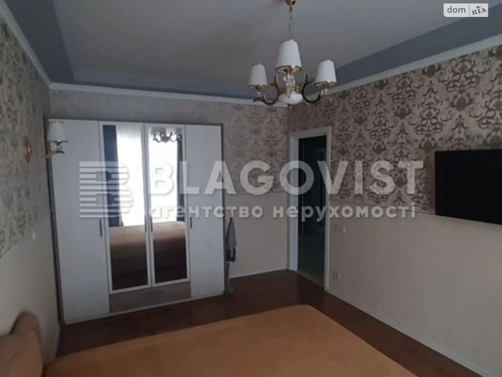 Продается 1-комнатная квартира 48 кв. м в Киеве, ул. Метрологическая, 58 - фото 1