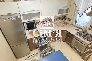 Здається в оренду будинок 2 поверховий 160 кв. м з подвалом, цена: 750 $