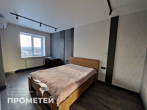 Продается 1-комнатная квартира 38 кв. м в Стрижавке, ул. Киевская