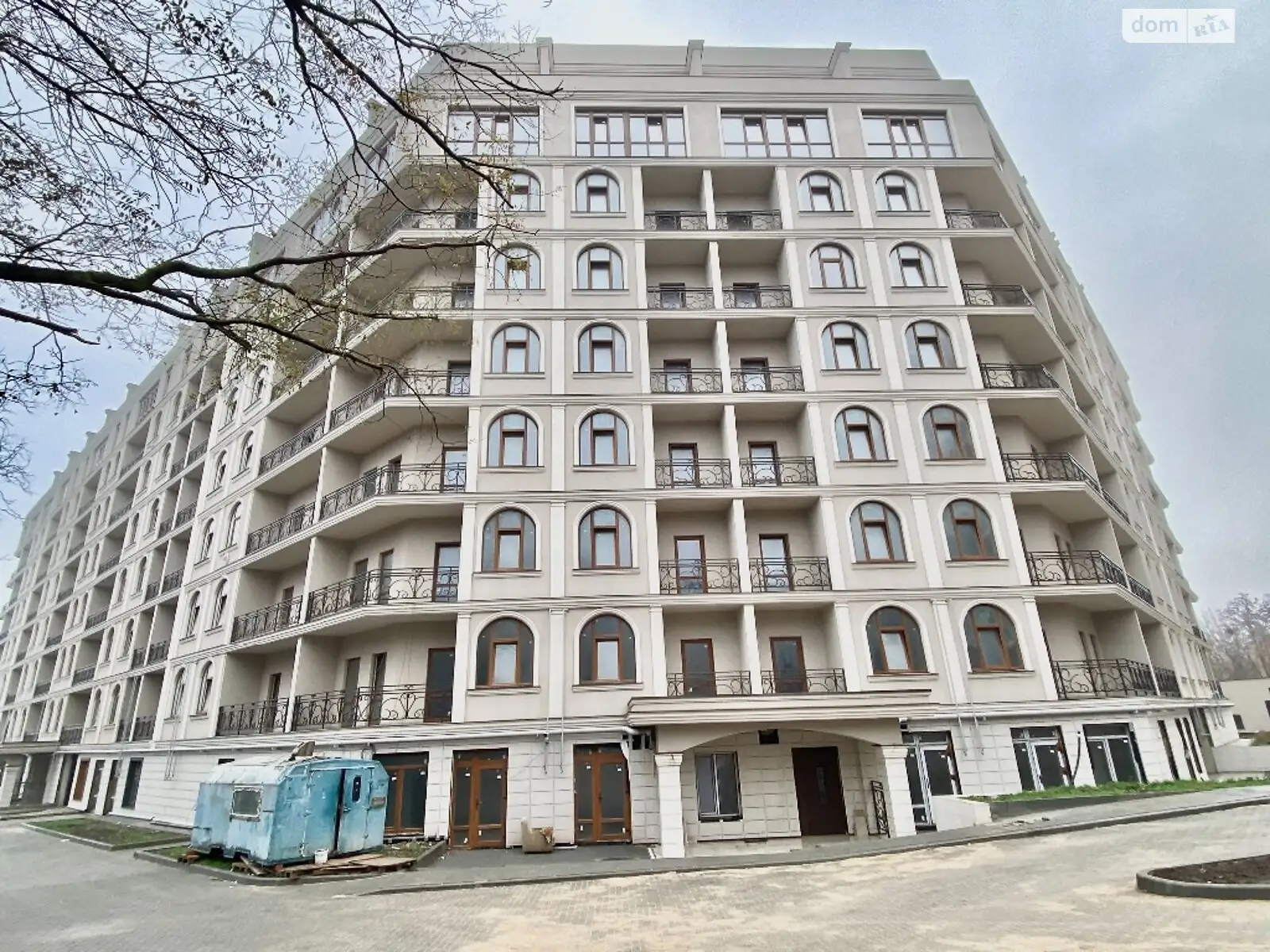 Продается 1-комнатная квартира 49.3 кв. м в Одессе, ул. Дача Ковалевского - фото 1