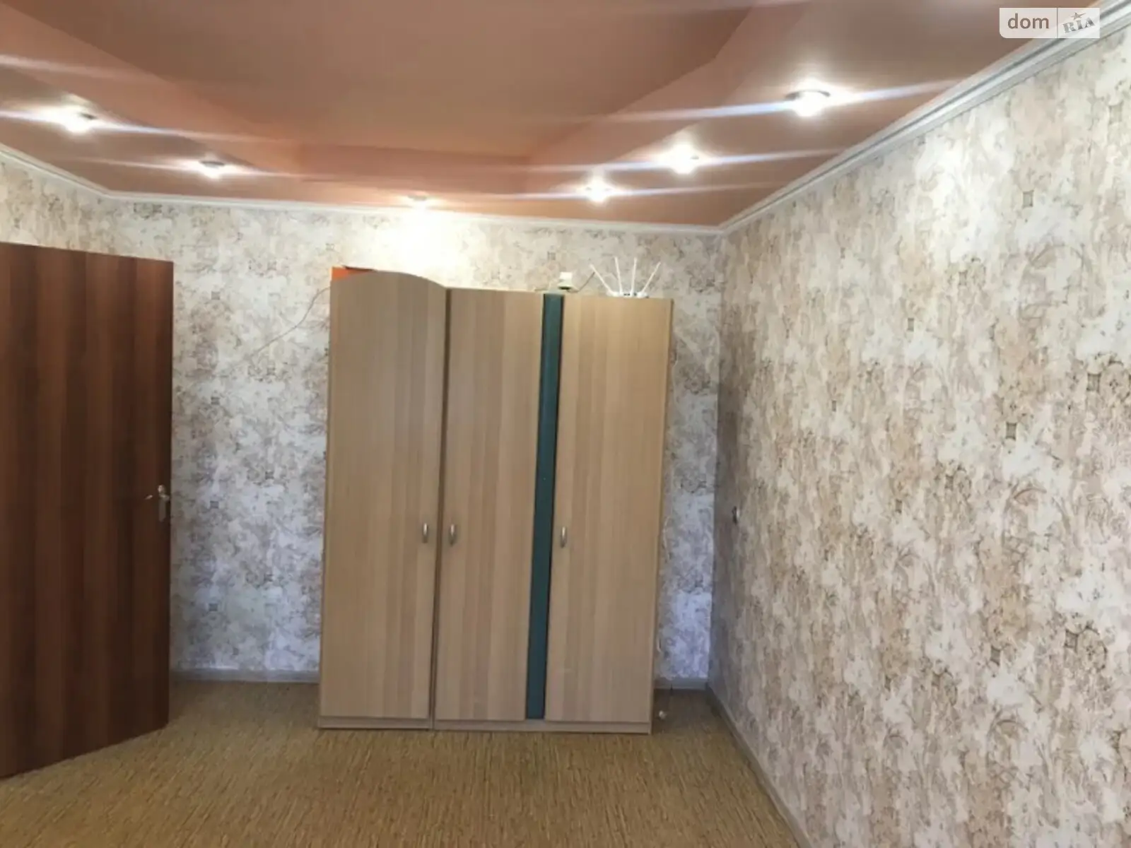 Продается 1-комнатная квартира 30 кв. м в Днепре, цена: 22000 $