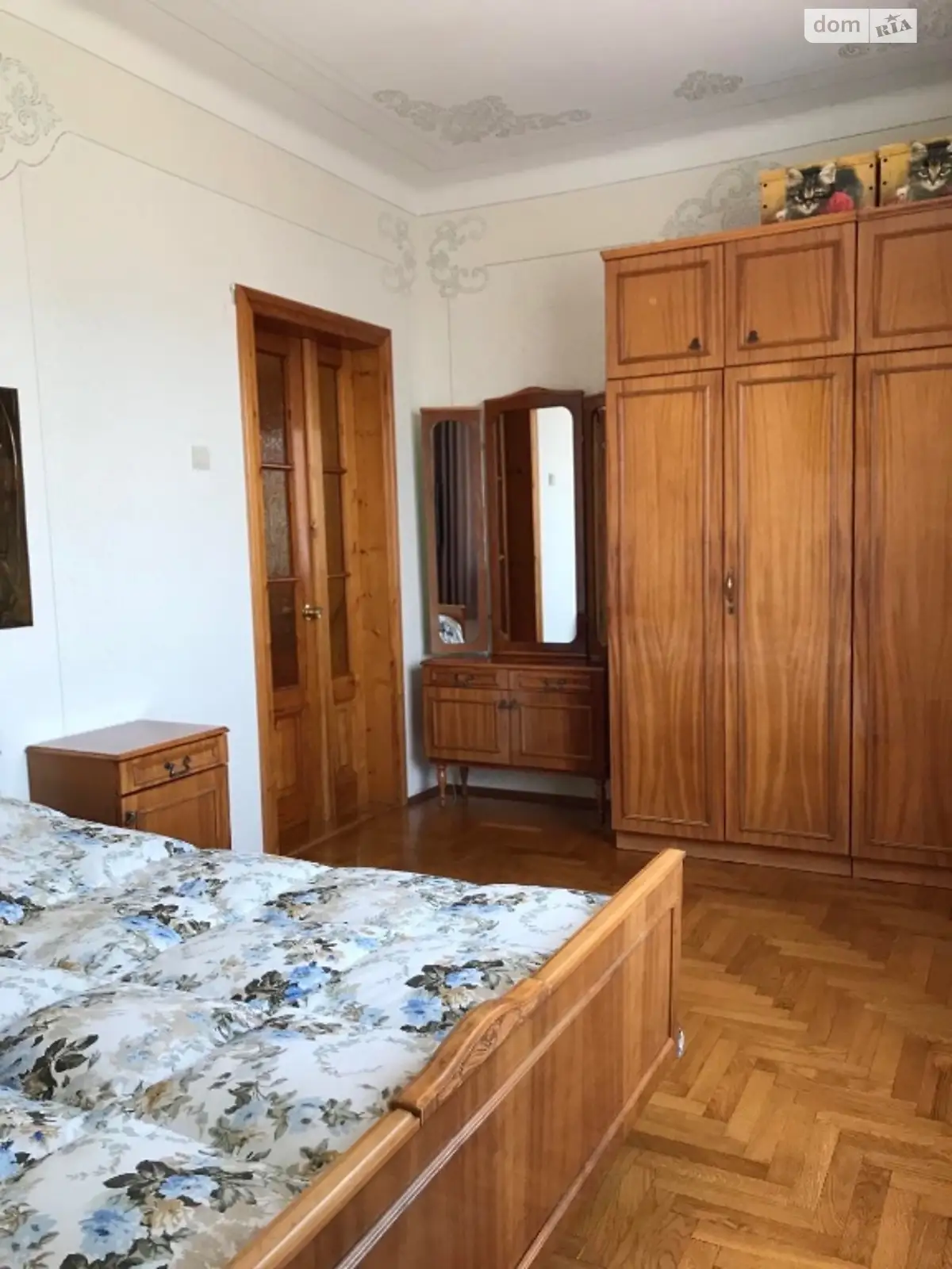 Сдается в аренду дом на 2 этажа 277 кв. м с террасой, цена: 420 $