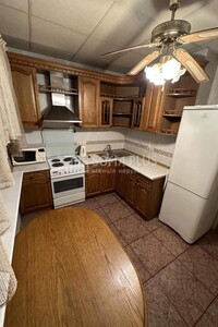 Продажа квартиры, Киев, р‑н. Оболонь, ст.м. Героев Днепра, Озерная улица, дом 26