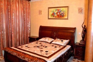 Продается 2-комнатная квартира 87 кв. м в Киеве, ул. Януша Корчака
