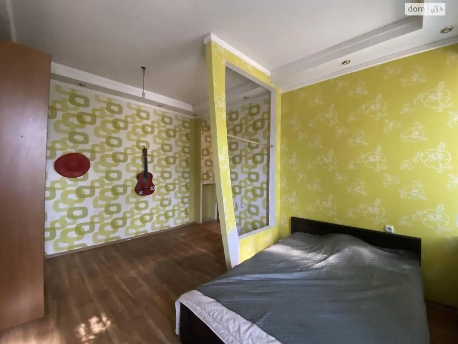 Продается 1-комнатная квартира 34 кв. м в Одессе, ул. Дальницкая