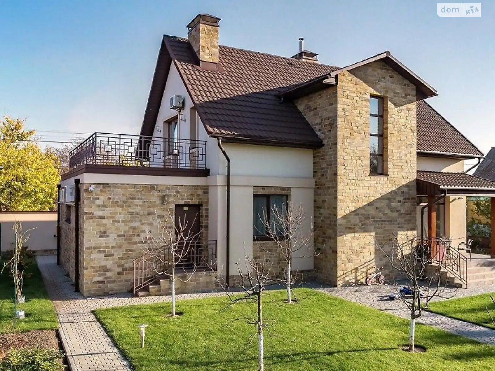 Продається будинок 2 поверховий 180 кв. м з каміном, цена: 219000 $ - фото 1