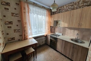 Продается 2-комнатная квартира 45 кв. м в Хмельницком, ул. Курчатова