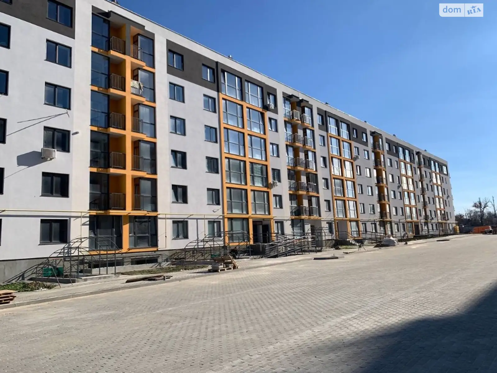 Продается 2-комнатная квартира 74 кв. м в Березиной, цена: 2405000 грн - фото 1