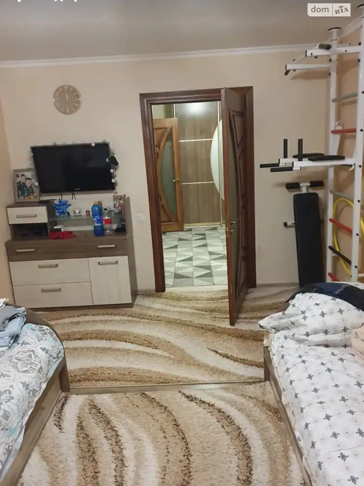 2-кімнатна квартира 67 кв. м у Тернополі, цена: 75000 $