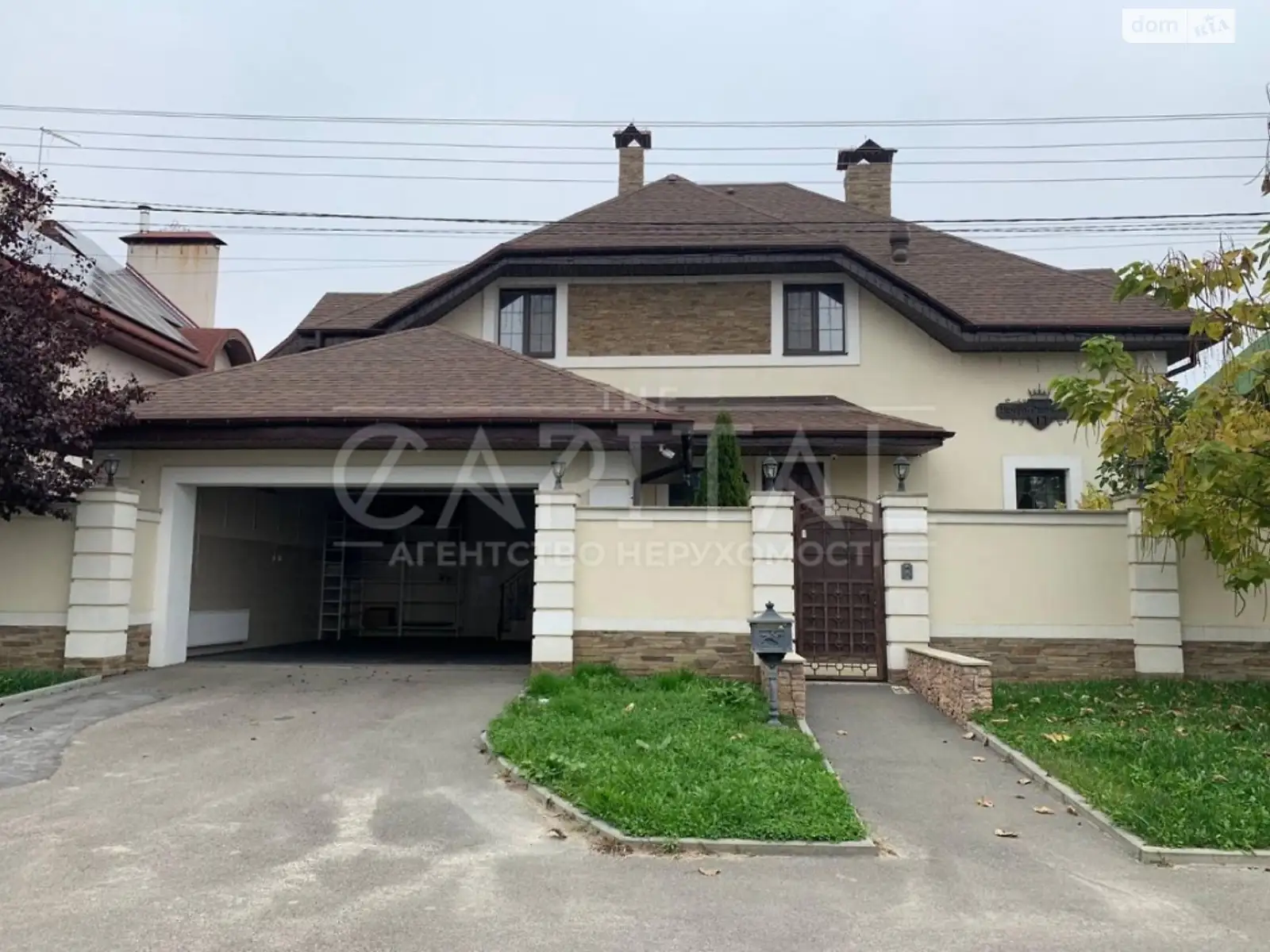 Сдается в аренду дом на 2 этажа 413 кв. м с балконом, цена: 2500 $