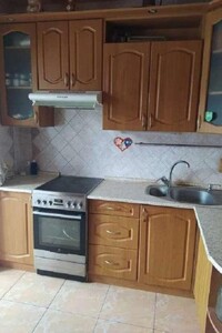 Продается 4-комнатная квартира 94.6 кв. м в Киеве, ул. Беличанская