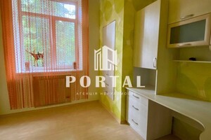 Продается 3-комнатная квартира 170 кв. м в Полтаве, ул. Пушкаревская