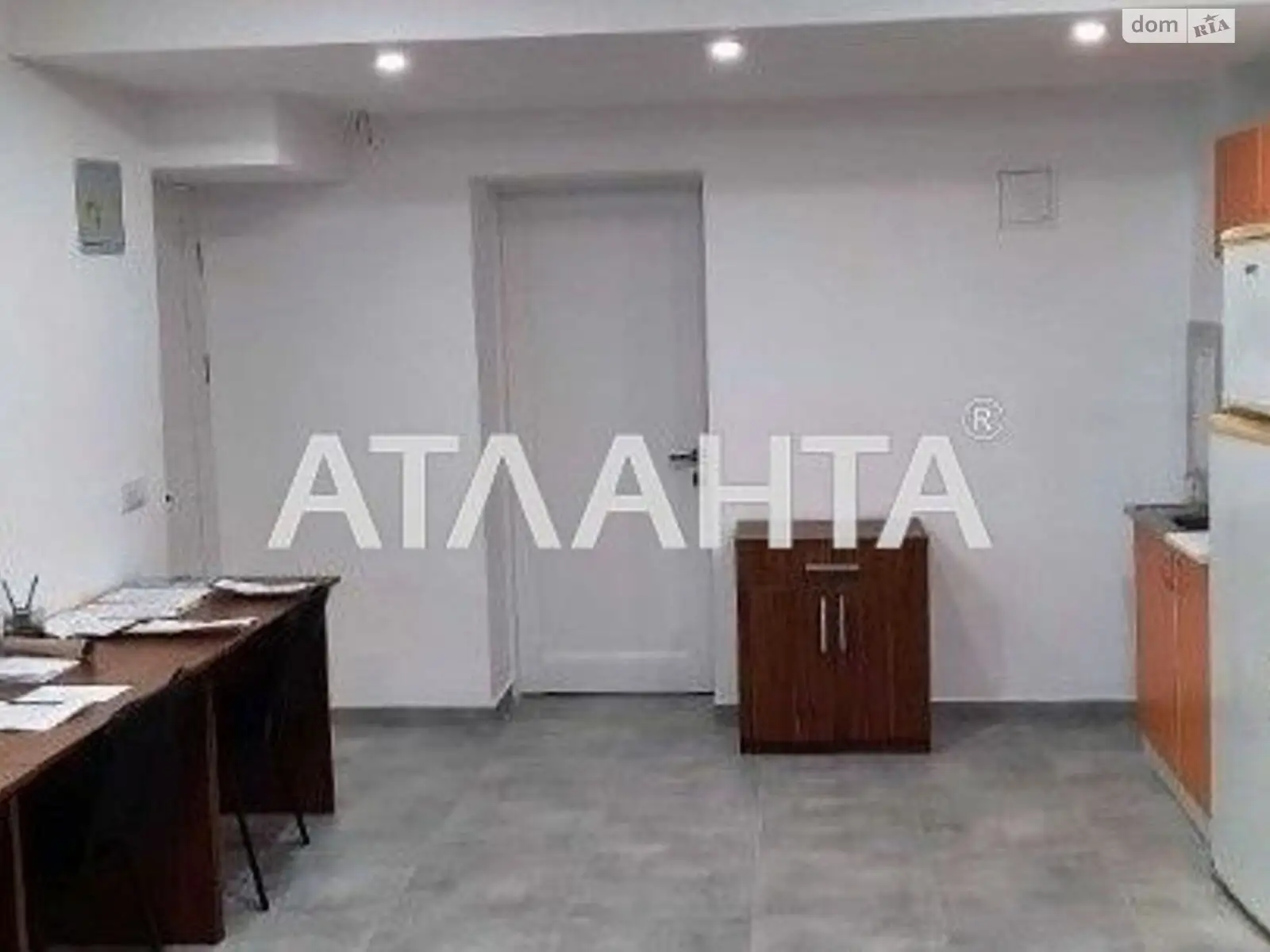 Продається офіс 58 кв. м в бізнес-центрі, цена: 39500 $