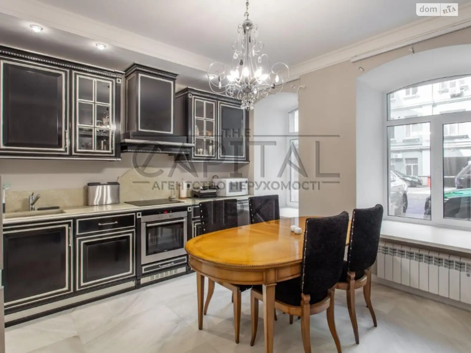 Продается 6-комнатная квартира 200 кв. м в Киеве, ул. Богдана Хмельницкого, 51Б - фото 1