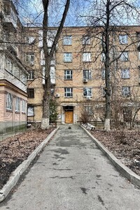 Продается 3-комнатная квартира 78 кв. м в Киеве, пер. Лабораторный