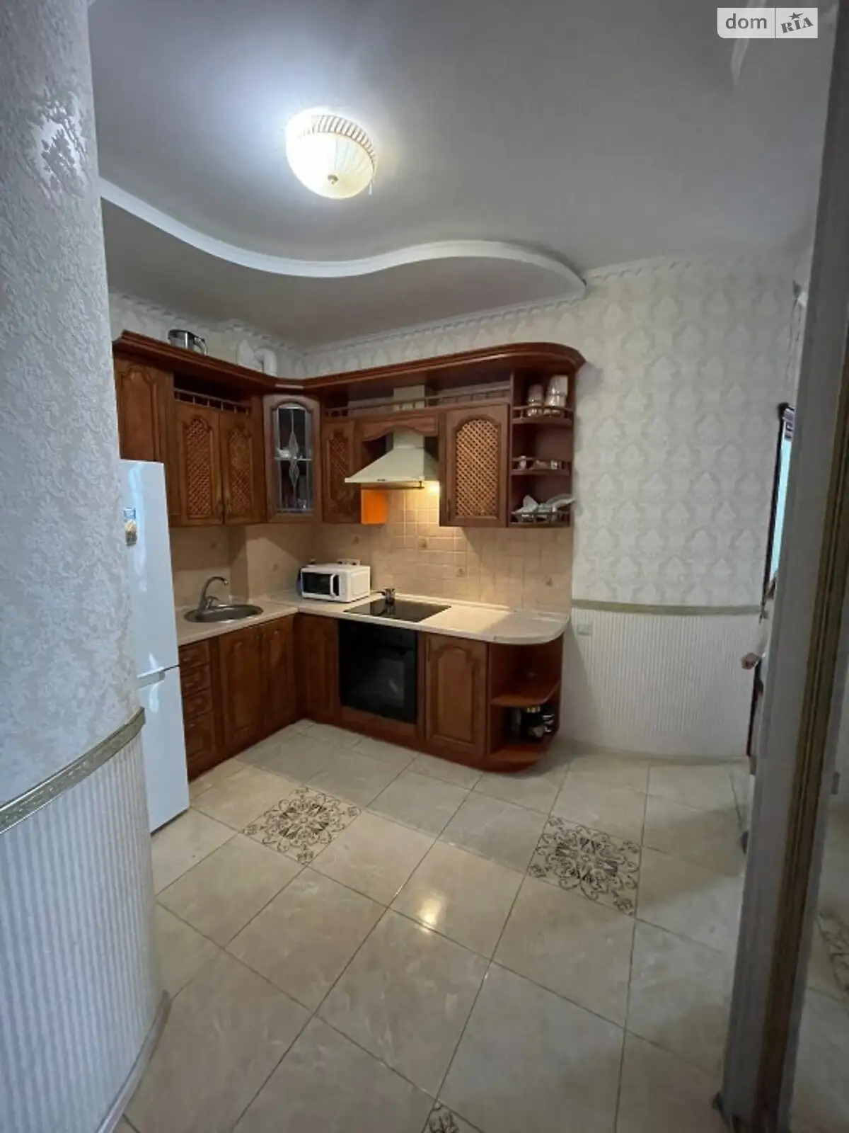 Продается 1-комнатная квартира 69.5 кв. м в Одессе, ул. Героев обороны Одессы, 24 - фото 1