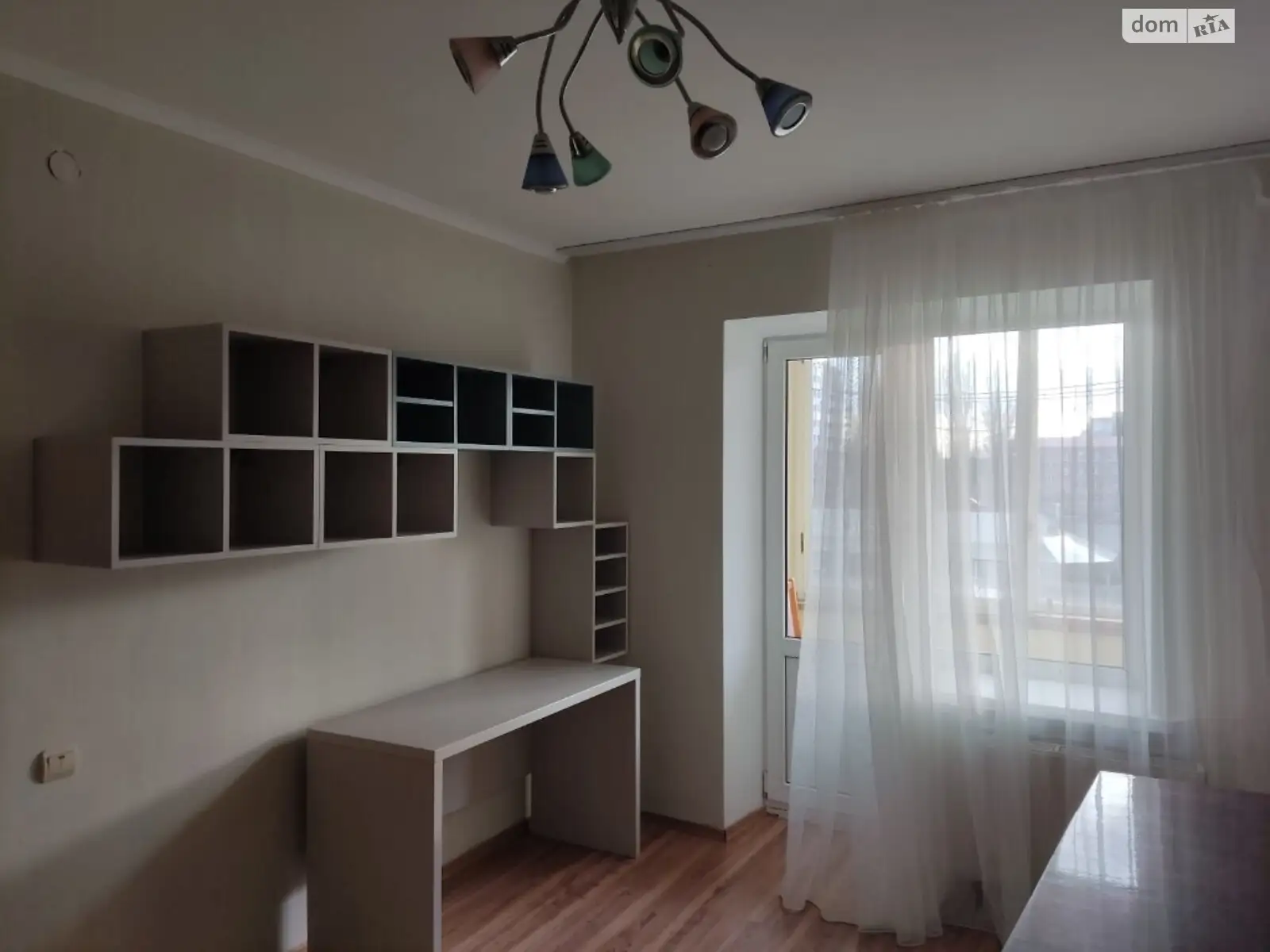 Продается 1-комнатная квартира 62 кв. м в Хмельницком, ул. Озерная