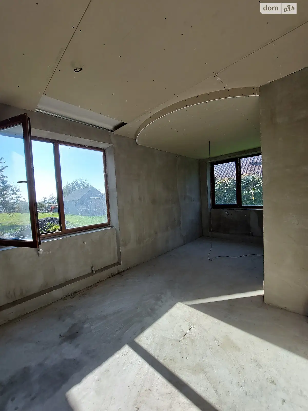 Продается дом на 2 этажа 200 кв. м с балконом - фото 3