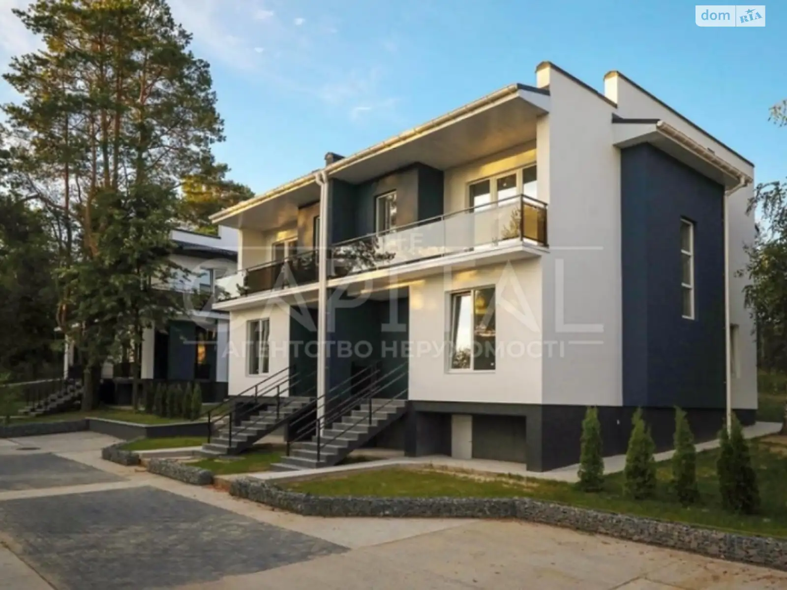 Продается дом на 2 этажа 130 кв. м с балконом, цена: 95000 $