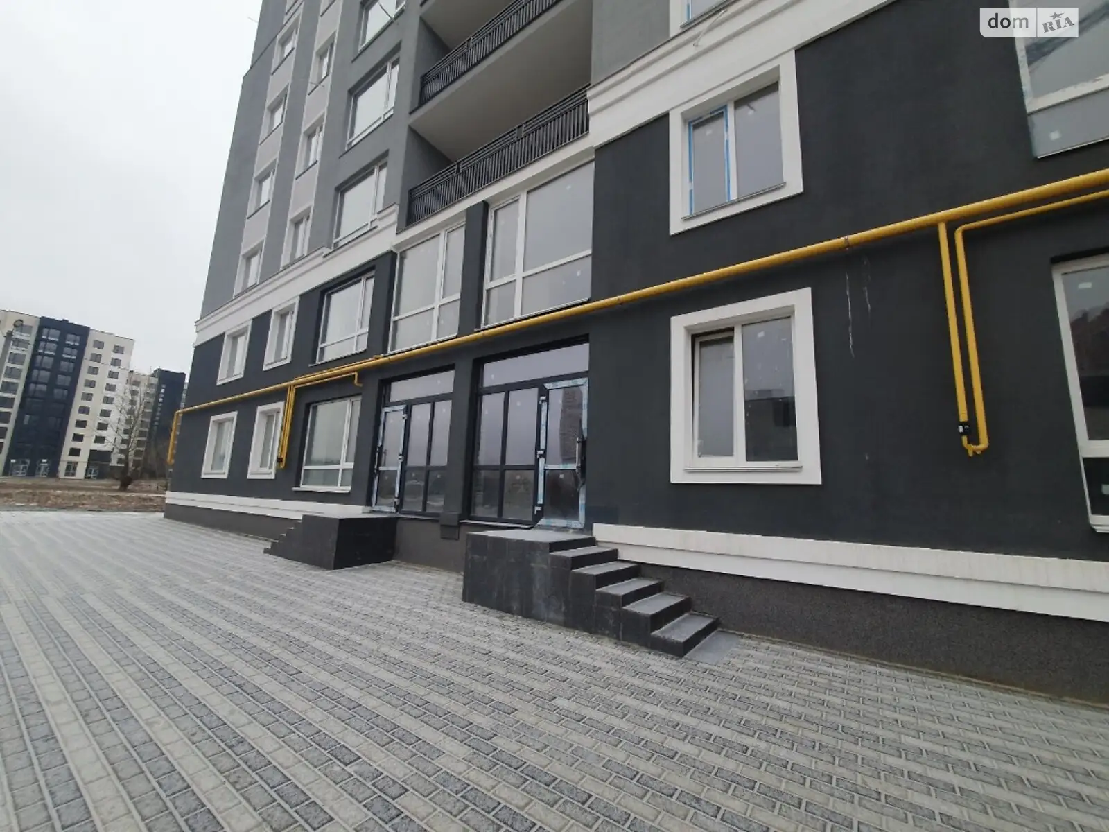 Продается 1-комнатная квартира 38 кв. м в Буче, ул. Ивана Кожедуба, 8А - фото 1