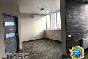 Продажа квартиры, Черкассы, р‑н. Мытница-речпорт, вул. Козацька, дом 9/1