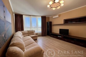 Продается 2-комнатная квартира 78 кв. м в Киеве, ул. Сикорского