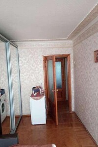 Продается 3-комнатная квартира 56 кв. м в Харькове, пр. Стадионный